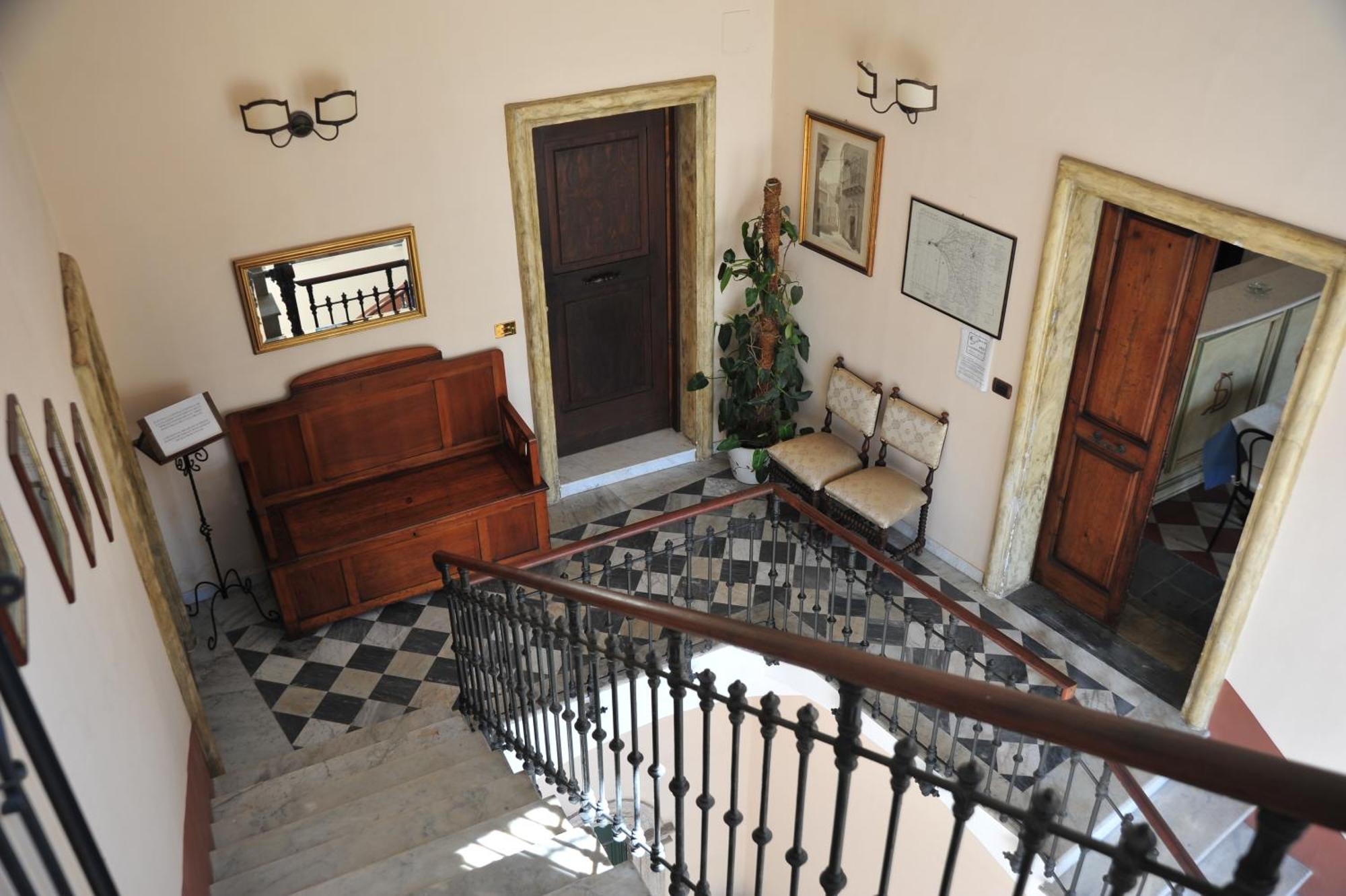 Palazzo Senape De Pace Bed & Breakfast Gallipoli Bagian luar foto