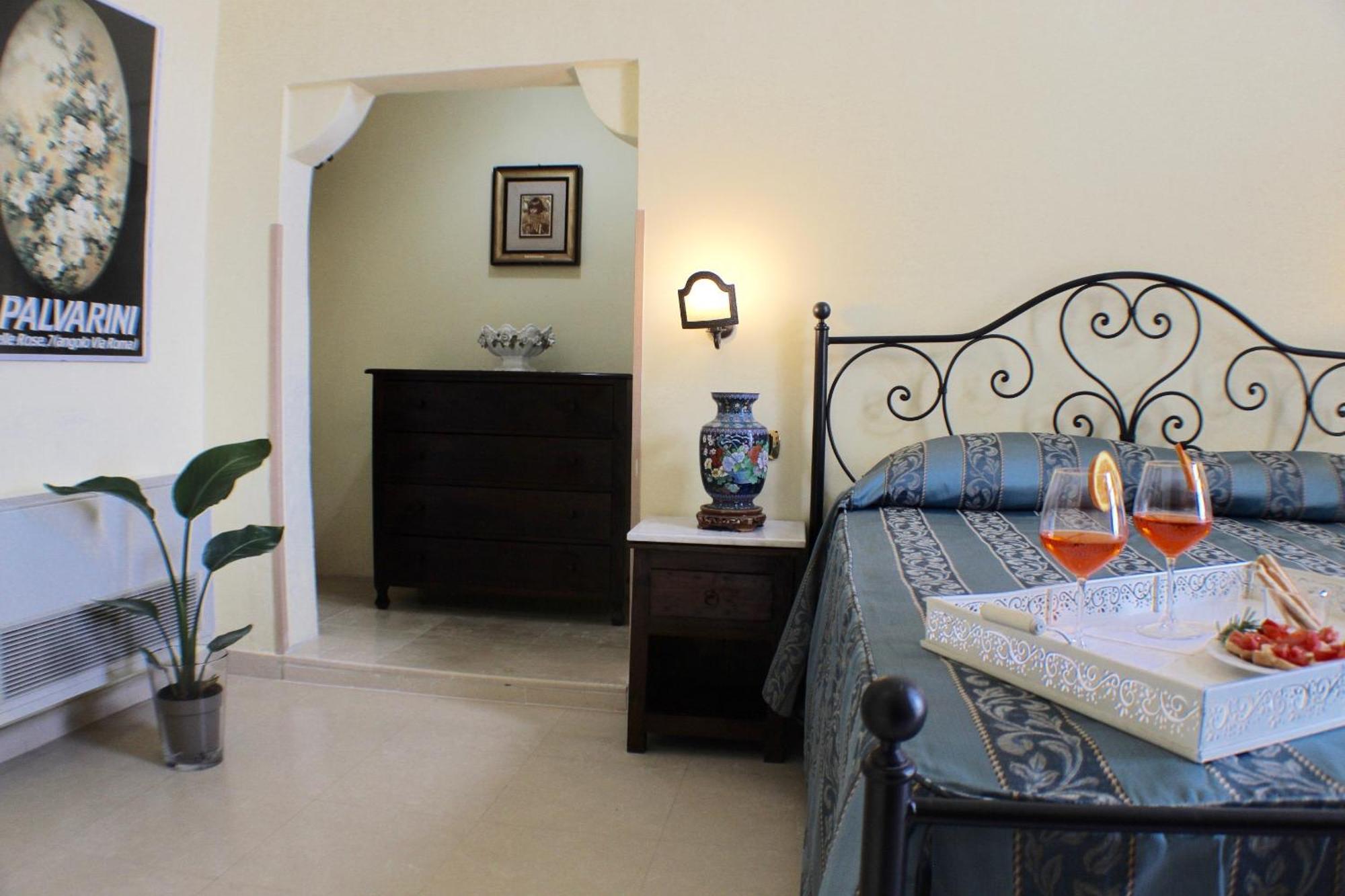 Palazzo Senape De Pace Bed & Breakfast Gallipoli Bagian luar foto