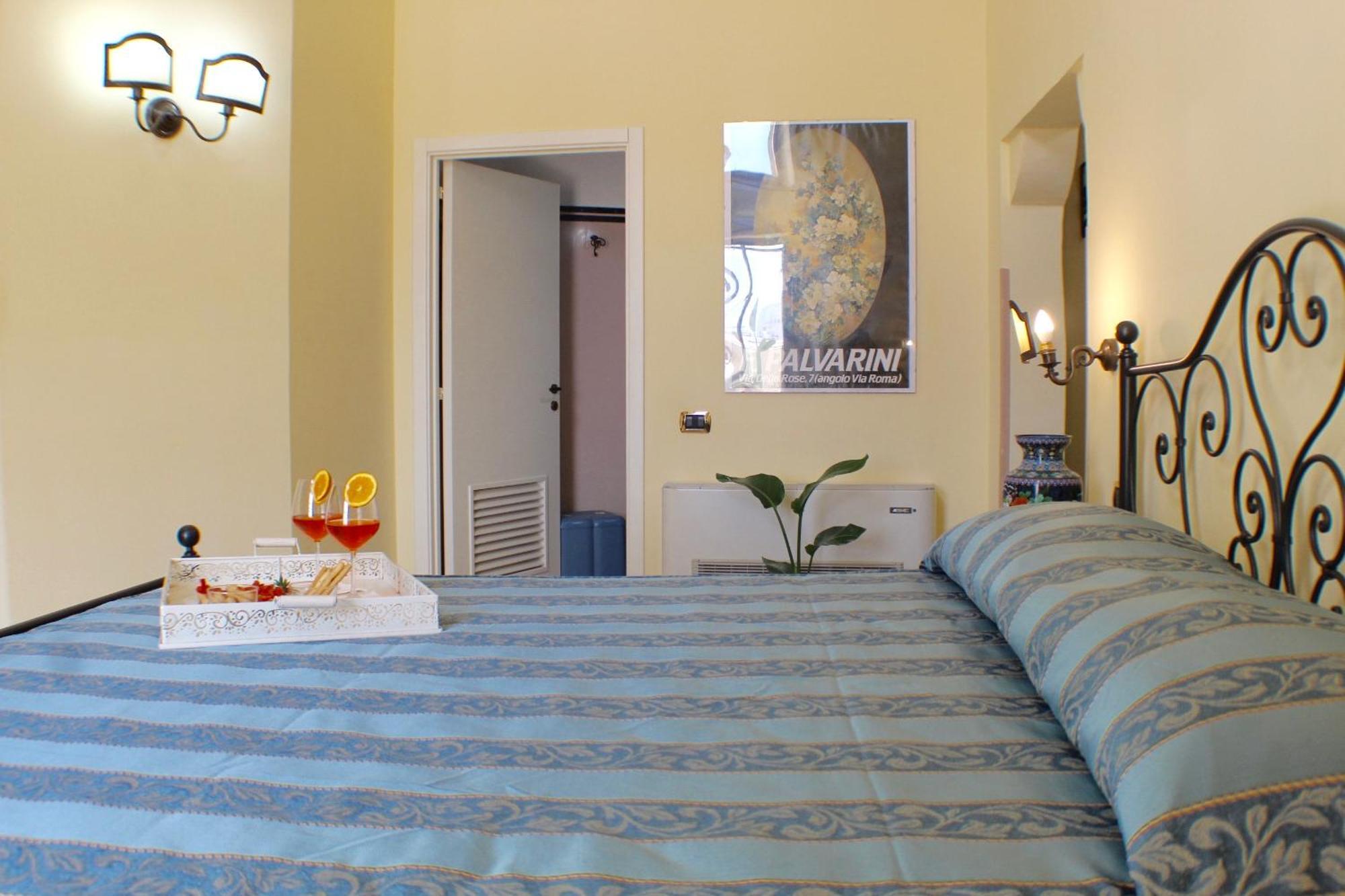 Palazzo Senape De Pace Bed & Breakfast Gallipoli Bagian luar foto